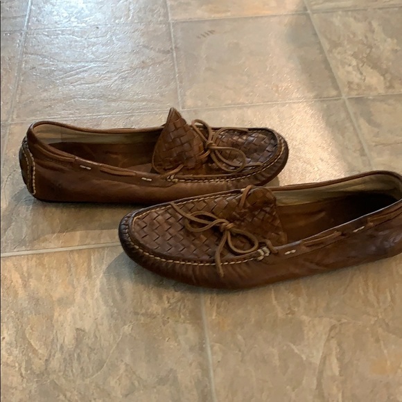 Shoes - Picture 7 of 8